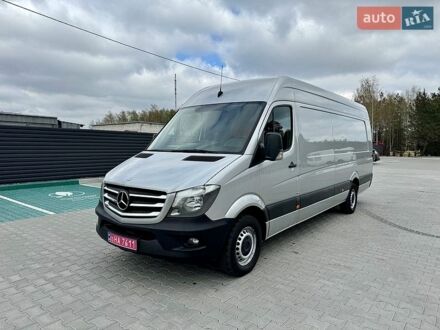 Серый Мерседес Sprinter, объемом двигателя 2.1 л и пробегом 332 тыс. км за 19900 $, фото 1 на Automoto.ua