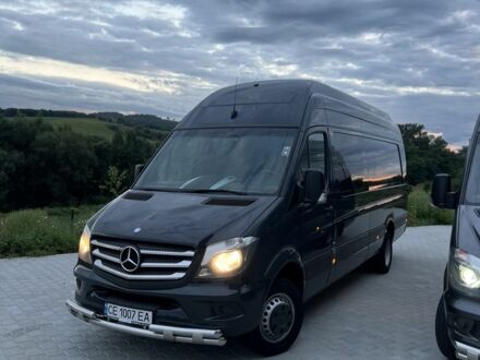 Серый Мерседес Sprinter, объемом двигателя 3 л и пробегом 500 тыс. км за 44809 $, фото 1 на Automoto.ua