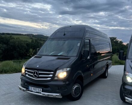 Серый Мерседес Sprinter, объемом двигателя 3 л и пробегом 500 тыс. км за 44809 $, фото 1 на Automoto.ua