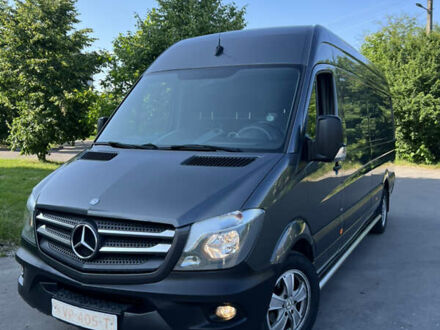 Серый Мерседес Sprinter, объемом двигателя 2.2 л и пробегом 215 тыс. км за 19699 $, фото 1 на Automoto.ua