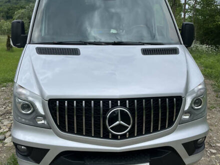 Серый Мерседес Sprinter, объемом двигателя 3 л и пробегом 433 тыс. км за 38500 $, фото 1 на Automoto.ua