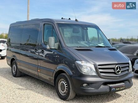 Серый Мерседес Sprinter, объемом двигателя 2.2 л и пробегом 300 тыс. км за 26999 $, фото 1 на Automoto.ua