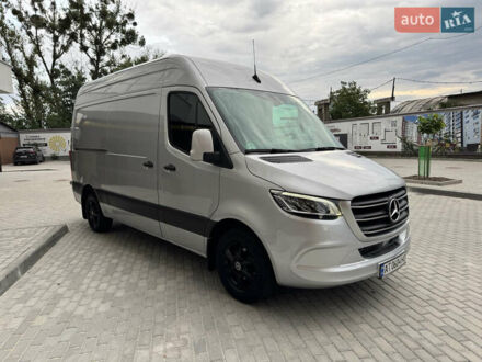 Серый Мерседес Sprinter, объемом двигателя 2.14 л и пробегом 288 тыс. км за 23500 $, фото 1 на Automoto.ua
