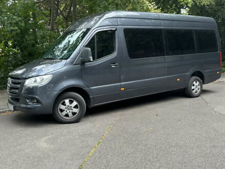 Серый Мерседес Sprinter, объемом двигателя 2.2 л и пробегом 850 тыс. км за 34875 $, фото 1 на Automoto.ua