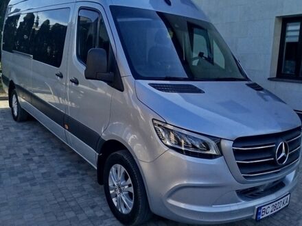 Серый Мерседес Sprinter, объемом двигателя 3 л и пробегом 350 тыс. км за 51000 $, фото 1 на Automoto.ua