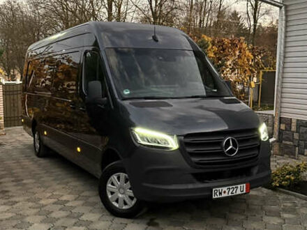 Сірий Мерседес Sprinter, об'ємом двигуна 2.14 л та пробігом 217 тис. км за 40533 $, фото 1 на Automoto.ua