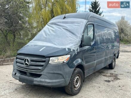 Серый Мерседес Sprinter, объемом двигателя 3 л и пробегом 297 тыс. км за 17700 $, фото 1 на Automoto.ua