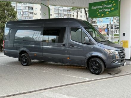 Серый Мерседес Sprinter, объемом двигателя 3 л и пробегом 450 тыс. км за 58000 $, фото 1 на Automoto.ua