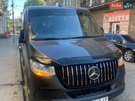 Серый Мерседес Sprinter, объемом двигателя 2.2 л и пробегом 270 тыс. км за 35400 $, фото 1 на Automoto.ua