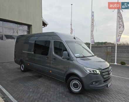 Серый Мерседес Sprinter, объемом двигателя 3 л и пробегом 49 тыс. км за 99243 $, фото 1 на Automoto.ua