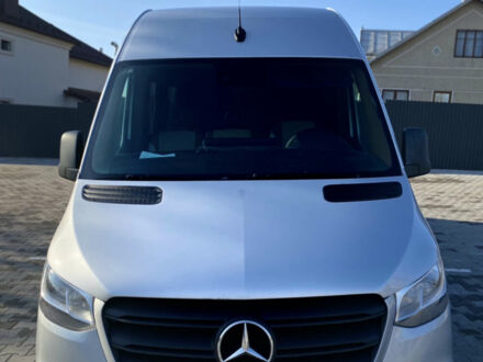 Серый Мерседес Sprinter, объемом двигателя 2.14 л и пробегом 269 тыс. км за 37999 $, фото 1 на Automoto.ua