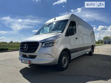 Серый Мерседес Sprinter, объемом двигателя 0 л и пробегом 324 тыс. км за 37200 $, фото 1 на Automoto.ua