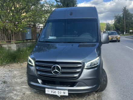 Серый Мерседес Sprinter, объемом двигателя 2.99 л и пробегом 430 тыс. км за 43050 $, фото 1 на Automoto.ua