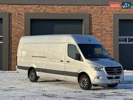Серый Мерседес Sprinter, объемом двигателя 2.99 л и пробегом 370 тыс. км за 54488 $, фото 1 на Automoto.ua