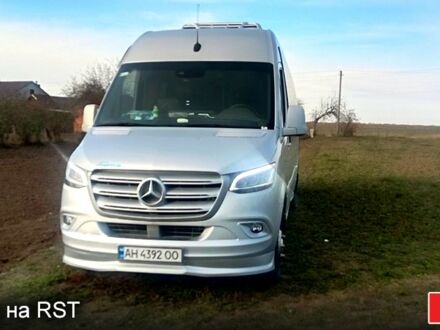 Сірий Мерседес Sprinter, об'ємом двигуна 3 л та пробігом 133 тис. км за 100000 $, фото 1 на Automoto.ua