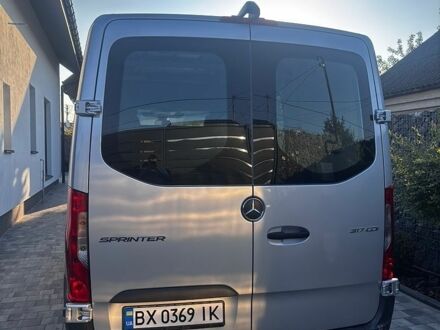 Сірий Мерседес Sprinter, об'ємом двигуна 1.95 л та пробігом 232 тис. км за 30543 $, фото 1 на Automoto.ua