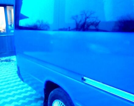 Синий Мерседес Sprinter, объемом двигателя 2.1 л и пробегом 400 тыс. км за 9300 $, фото 12 на Automoto.ua