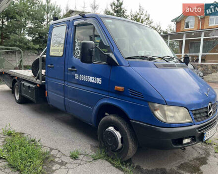 Синий Мерседес Sprinter, объемом двигателя 2.15 л и пробегом 800 тыс. км за 15000 $, фото 4 на Automoto.ua