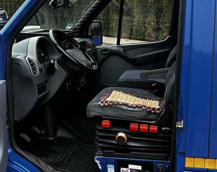 Синій Мерседес Sprinter, об'ємом двигуна 2.69 л та пробігом 492 тис. км за 12300 $, фото 9 на Automoto.ua