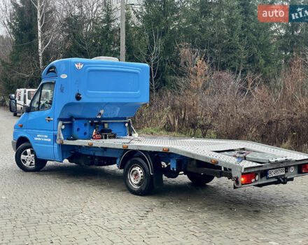 Синий Мерседес Sprinter, объемом двигателя 2.15 л и пробегом 378 тыс. км за 15000 $, фото 5 на Automoto.ua