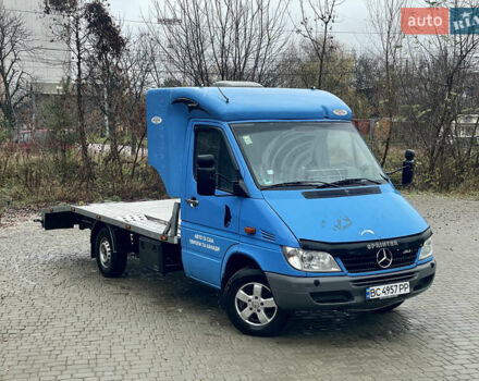Синий Мерседес Sprinter, объемом двигателя 2.15 л и пробегом 378 тыс. км за 15000 $, фото 4 на Automoto.ua