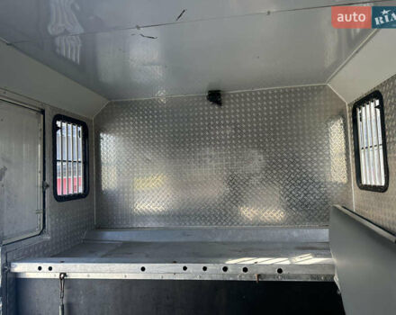 Синий Мерседес Sprinter, объемом двигателя 2.7 л и пробегом 220 тыс. км за 21500 $, фото 14 на Automoto.ua