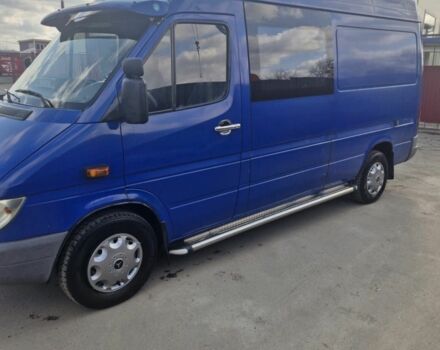 Синий Мерседес Sprinter, объемом двигателя 2.1 л и пробегом 325 тыс. км за 7600 $, фото 1 на Automoto.ua