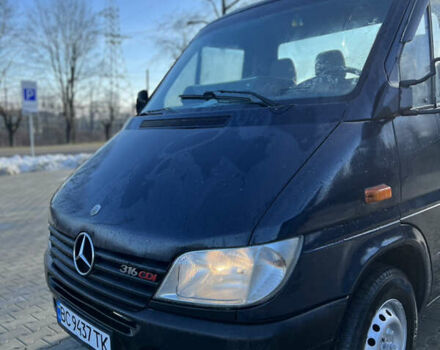 Синий Мерседес Sprinter, объемом двигателя 2.69 л и пробегом 388 тыс. км за 11300 $, фото 3 на Automoto.ua