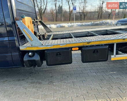 Синий Мерседес Sprinter, объемом двигателя 2.69 л и пробегом 388 тыс. км за 11300 $, фото 14 на Automoto.ua