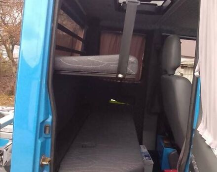 Синий Мерседес Sprinter, объемом двигателя 2.2 л и пробегом 251 тыс. км за 15900 $, фото 1 на Automoto.ua