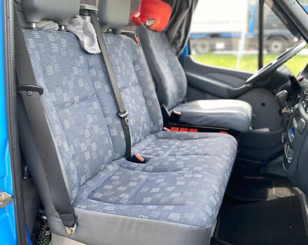 Синій Мерседес Sprinter, об'ємом двигуна 2.15 л та пробігом 520 тис. км за 15000 $, фото 31 на Automoto.ua