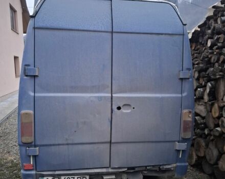 Синий Мерседес Sprinter, объемом двигателя 2.9 л и пробегом 755 тыс. км за 2500 $, фото 3 на Automoto.ua