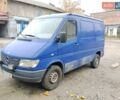 Синий Мерседес Sprinter, объемом двигателя 3 л и пробегом 125 тыс. км за 4500 $, фото 4 на Automoto.ua