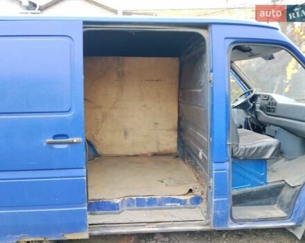 Синий Мерседес Sprinter, объемом двигателя 3 л и пробегом 125 тыс. км за 4500 $, фото 12 на Automoto.ua