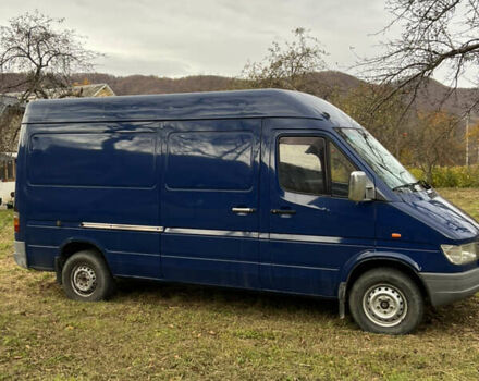 Синий Мерседес Sprinter, объемом двигателя 2.87 л и пробегом 600 тыс. км за 5950 $, фото 3 на Automoto.ua