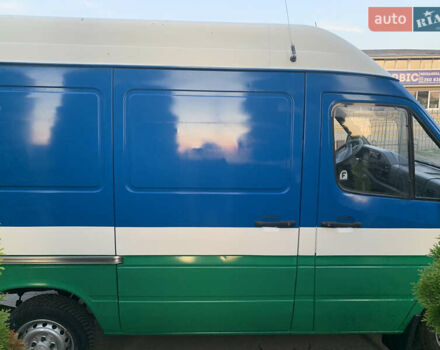 Синий Мерседес Sprinter, объемом двигателя 2.3 л и пробегом 2 тыс. км за 6500 $, фото 6 на Automoto.ua