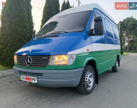 Синий Мерседес Sprinter, объемом двигателя 2.3 л и пробегом 2 тыс. км за 6500 $, фото 11 на Automoto.ua