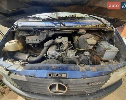 Синій Мерседес Sprinter, об'ємом двигуна 2.3 л та пробігом 565 тис. км за 5000 $, фото 5 на Automoto.ua