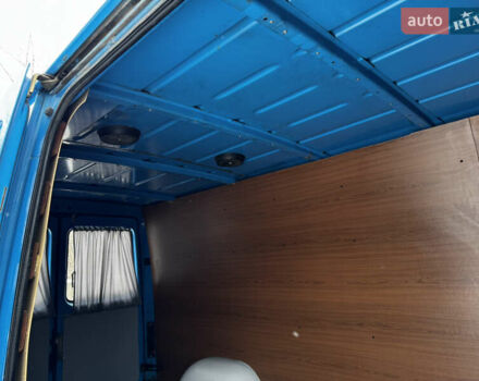 Синий Мерседес Sprinter, объемом двигателя 2.15 л и пробегом 314 тыс. км за 7200 $, фото 68 на Automoto.ua
