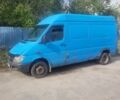 Синий Мерседес Sprinter, объемом двигателя 2.15 л и пробегом 438 тыс. км за 4700 $, фото 4 на Automoto.ua