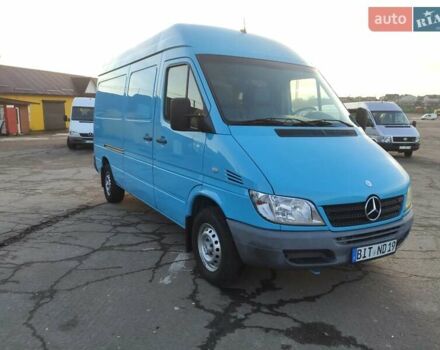 Синий Мерседес Sprinter, объемом двигателя 0 л и пробегом 228 тыс. км за 17500 $, фото 2 на Automoto.ua