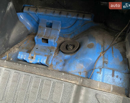 Синий Мерседес Sprinter, объемом двигателя 2.15 л и пробегом 670 тыс. км за 6000 $, фото 3 на Automoto.ua