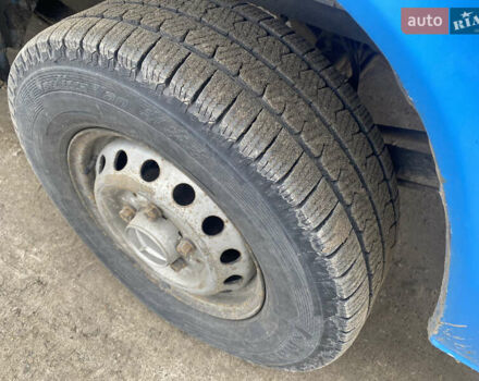 Синий Мерседес Sprinter, объемом двигателя 2.15 л и пробегом 670 тыс. км за 6000 $, фото 9 на Automoto.ua