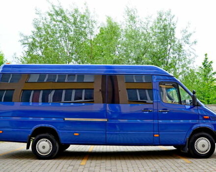 Синій Мерседес Sprinter, об'ємом двигуна 2.69 л та пробігом 370 тис. км за 12800 $, фото 5 на Automoto.ua