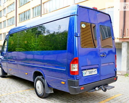 Синій Мерседес Sprinter, об'ємом двигуна 2.69 л та пробігом 370 тис. км за 12800 $, фото 8 на Automoto.ua