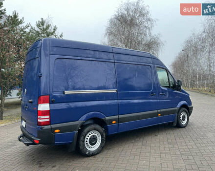 Синий Мерседес Sprinter, объемом двигателя 2.15 л и пробегом 560 тыс. км за 11999 $, фото 4 на Automoto.ua