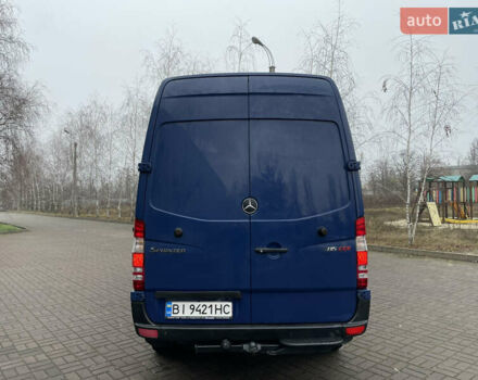 Синий Мерседес Sprinter, объемом двигателя 2.15 л и пробегом 560 тыс. км за 11999 $, фото 6 на Automoto.ua