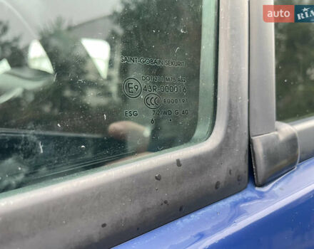 Синий Мерседес Sprinter, объемом двигателя 2.15 л и пробегом 560 тыс. км за 11999 $, фото 31 на Automoto.ua