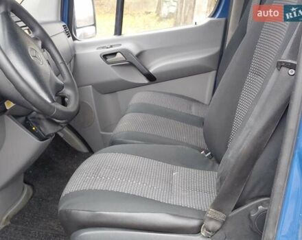 Синій Мерседес Sprinter, об'ємом двигуна 2.15 л та пробігом 385 тис. км за 10700 $, фото 10 на Automoto.ua