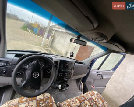 Синій Мерседес Sprinter, об'ємом двигуна 2.15 л та пробігом 463 тис. км за 9500 $, фото 16 на Automoto.ua